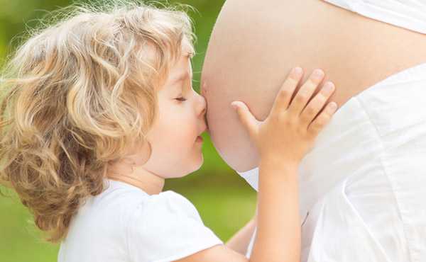 流动人口婚育证明办理新政策：一窗通办省时省力